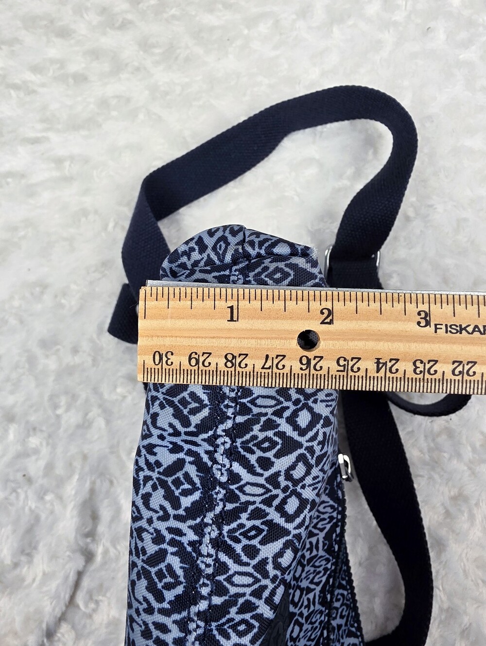 Kipling Alvar Crossbody Bag in a Blue Geometric Pattern - Picture 10 of 11
